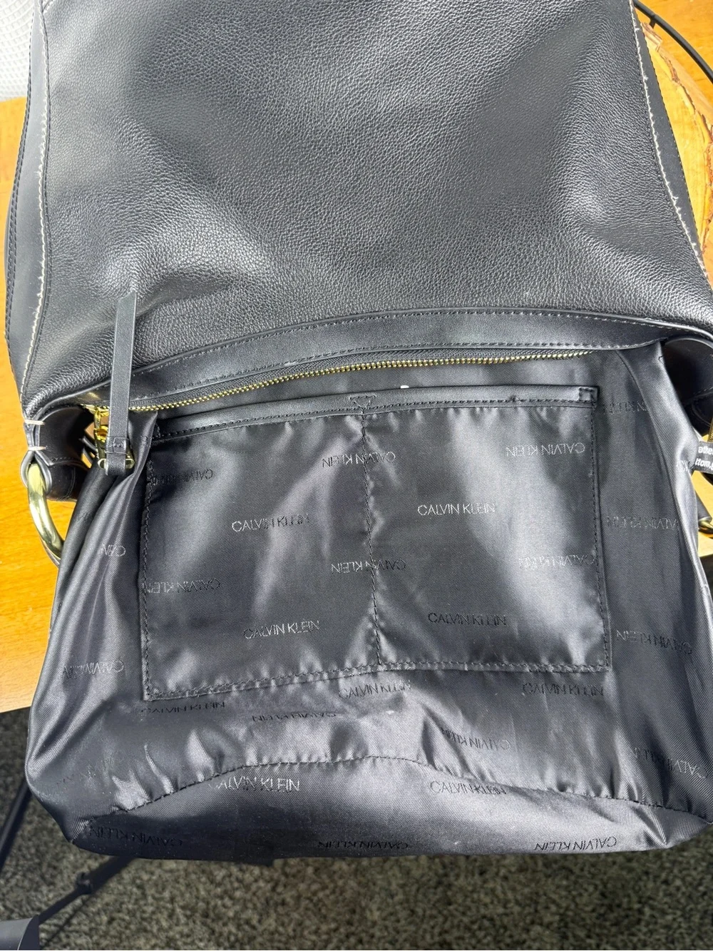 Calvin Klein Sophia Leather Hobo Shoulder Bag-Black & Gold Accent Chain EUC